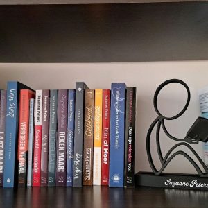 Je eigen boek: kosten besparen en geld verdienen